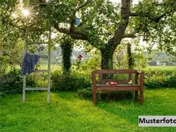 +++ Kleingarten mit Schwimmbecken +++