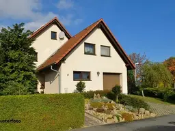 2-Familienhaus mit Terrasse