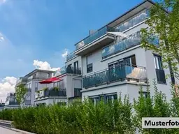 Mehrfamilienhaus mit Geschäftslokal + provisionsfrei +
