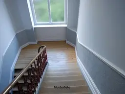 3-Zimmer-Wohnung mit Gartenanteil und Pkw-Stellplätzen