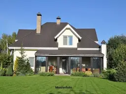 Komfortables Wohnen – Einfamilienhaus mit Garage und viel Platz