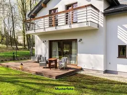 Moderne Doppelhaushälfte aus 2022 mit Garten, Terrasse &amp; Doppel-Carport