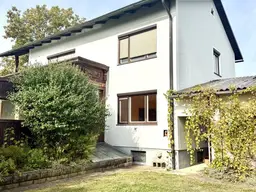 *RAABA GRAMBACH* Großzügiges Haus mit Doppelgarage, Garten und viel Platz für individuelle Wohnideen
