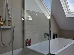 In Abwicklung - Haus mit zwei Wohneinheiten - sonnig, zentral, Loserblick, ruhig
