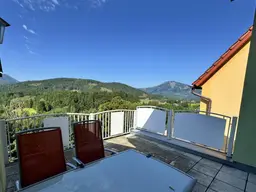 GEPFLEGTES WOHNHAUS - AUCH ALS FERIENDOMIZIL NUTZBAR
