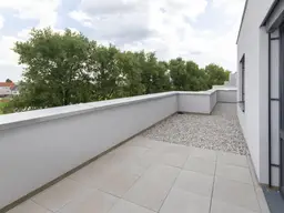 ERSTBEZUG: Schöne Dachterrassenwohnung mit Grünblick