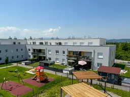 Wunderschöne Wohnung mit Blick in den Hof