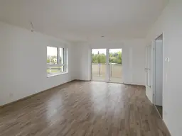 ERSTBEZUG: Helle, südostseitige Eckwohnung