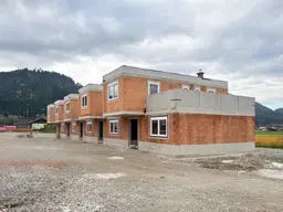 Schönes Eckreihenhaus mit großem Garten und Dachterrasse