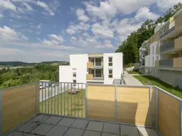 ERSTBEZUG: moderne Wohnung mit großem Balkon