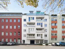Top aufgeteilt - tolle Freifläche - je nach Bedarf mit Mieter