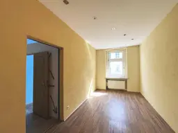 Sanierungsbedürftige 3-Zimmer-Wohnung - Nähe Schmelz