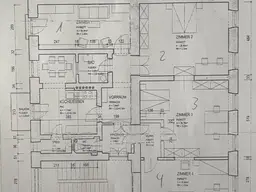 Sehr schöne Altbau-Wohnung mit Balkon u. Wohnküche für 4er WG, Büro oder Familie - 133m²