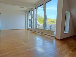 Grün-Lage! Stadt-Grenze 1140 Wien! Dachgeschoß mit Terrassen!