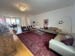 DACHGESCHOSS MIT TERRASSE IN PERFEKTER LAGE