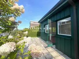 SONNIGER BUNGALOW IN GRÜN - BESTLAGE