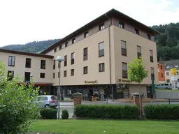 Moderne Büroräumlichkeiten im Zentrum von Schladming zu vermieten.