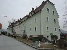 Ruhige und sonnige Wohnung im Grünen