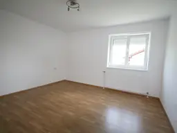 Schmuckes Zweifamilienhaus in Salzburg / Anthering!