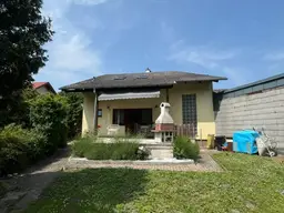 ++ NEU ++ MODERNISIERTES HAUS in STOCKERAU mit Gemeinschaftsgarten