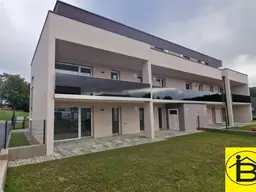 15572 NEUBAU - 3 ZIMMERWOHNUNG MIT EIGENGARTEN