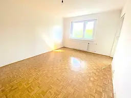 PROVISIONSFREI VOM EIGENTÜMER! UNSANIERTE 3-ZIMMER WOHNUNG MIT LOGGIA!