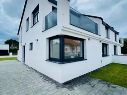 Wunderschöne Doppelhaushälfte in absoluter Traumlage (Belagsfertig)