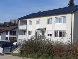 Neu sanierte Wohnung in angenehmen Wohnhaus