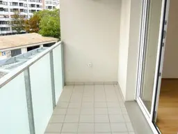 Schöne, moderne 3-Zimmerwohnung mit Loggia in U-Bahn-Nähe (befristet vermietet)