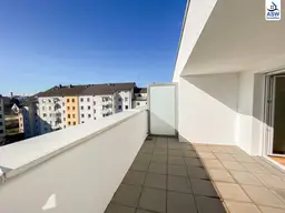 4-Zimmer-Dachgeschosswohnung mit schöner Terrasse