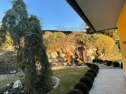 6 ha Grund mit Alleinlage, exklusive Villa mit SPA Bereich, Weinkeller etc.