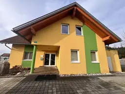 ++schönes Geschäftshaus - barrierefrei im EG - mit Carport für 6 PKW und vielen Stellplätzen in zentraler Lage++