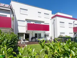 Neuwertige Gartenwohnung mit Terrasse &amp; 2 Tiefgaragenplätzen – Wohnen im Grünen, nahe Wien