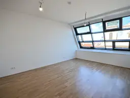 Klimatisiert: Traumhafte 1,5-Zimmer-DG mitten im 1. Bezirk
