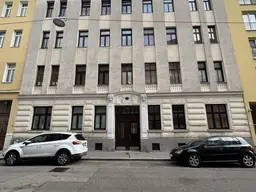 Großes Lager im 15. Wiener Gemeindebezirk