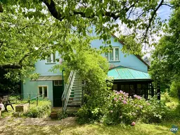 Rarität am Heuberg: Idyllisches Haus mit zwei Wohneinheiten in exklusiver Grünlage