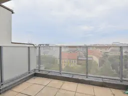 Hofruhelage: Klimatisierte DG-Wohnung und zwei Terrassen