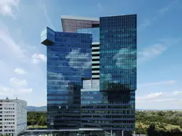 Hochwertige Flächen im Saturn Tower