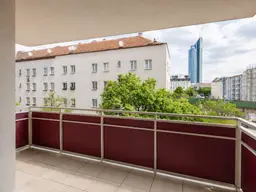 Großzügige 4-Zimmer-Wohnung mit zwei Loggien