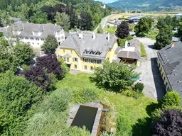 ST.VEIT AN DER GLAN: MAJESTÄTISCHES HERRENHAUS IN EINZIGARTIGER NATUR MIT VIELSEITIGEN MÖGLICHKEITEN!