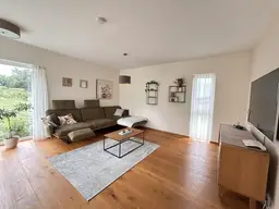 Traumhaftes Einfamilienhaus am Fuße der Sausaler Weinstraße! Ein großes Grundstück und ein Haus, dass alles bietet - auch eine nachhaltige Energieversorgung!