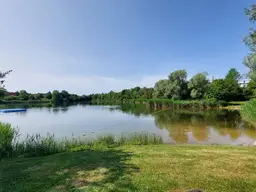 Tolle AUSSICHT und Ruhelage nur 4 Minuten vom See in Gruntramsdorf