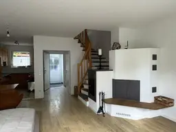 GEPFLEGTES REIHENHAUS MIT GARTEN UND 5 ZIMMER