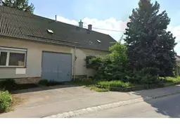 großes Mehrfamilienhaus mit riesigem Grundstück 2500 m², 300 m" Wohnnutzfläche Provisionsfrei