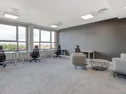 Privater Büroraum für 4 Personen in Regus Smart City 