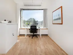 Privater Büroraum für 2 Personen in Regus Le Palais