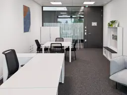 Privater Büroraum für 5 Personen in Regus Modepark Röther