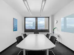 All-inclusive-Zugang zu professionellen Büroräumen für 4 Personen in Regus City Tower