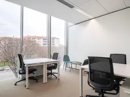 All-inclusive-Zugang zu professionellen Büroräumen für 4 Personen in Regus Flybridge 