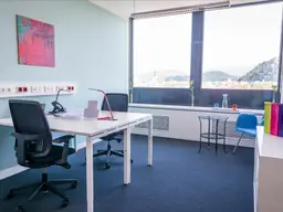 Privater Büroraum für 2 Personen in Regus Smart City 